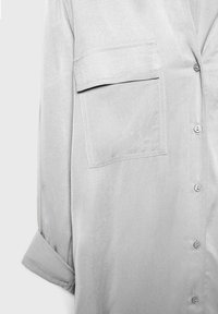 Stradivarius FLOWING WITH - Smanicato - white