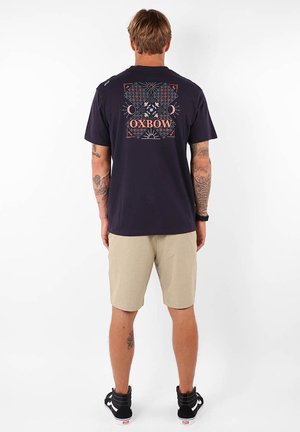 TEKOVA - T-shirt imprimé - deep marine