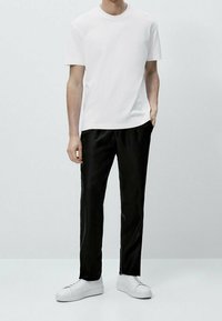 Massimo Dutti Chino - black