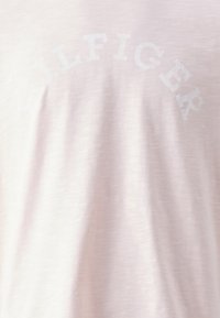 Tommy Hilfiger ARCHED TEE - T-shirts med print - pink crystal