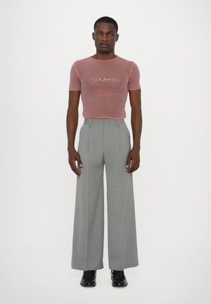 Ludovic de Saint Sernin SIMPLE SHORT SLEEVES UNISEX - Apdrukāts T-krekls - pink