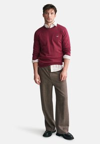 GANT CLASSIC C NECK - Pulóver - wine red