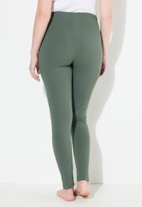 Ulla Popken RUNDUM-GUMMIBUND - Leggings - ivy green