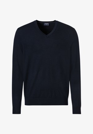 Granatowy sweter z dekoltem w serek wykonany z miękkiego materiału, z długimi rękawami i dopasowanym krojem, zestawiony z ciemnymi spodniami i paskiem.