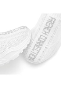 French Connection Slipper - weiß