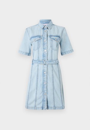 Tommy Jeans BELTED TRUCKER DRESS - Farkkumekko - denim light