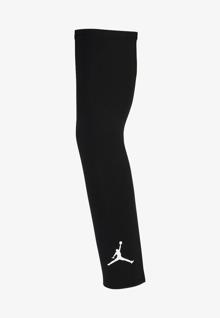Svart atletisk legg sleeve laget av glatt stoff, med en hvit Jumpman-logo nær bunnen, med en tett og langline design.