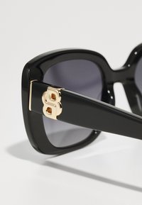 BOSS Ochelari de soare - black