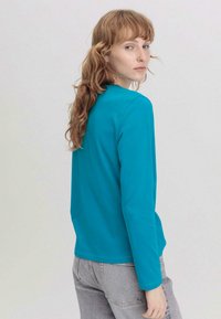 hessnatur Langarmshirt - türkis