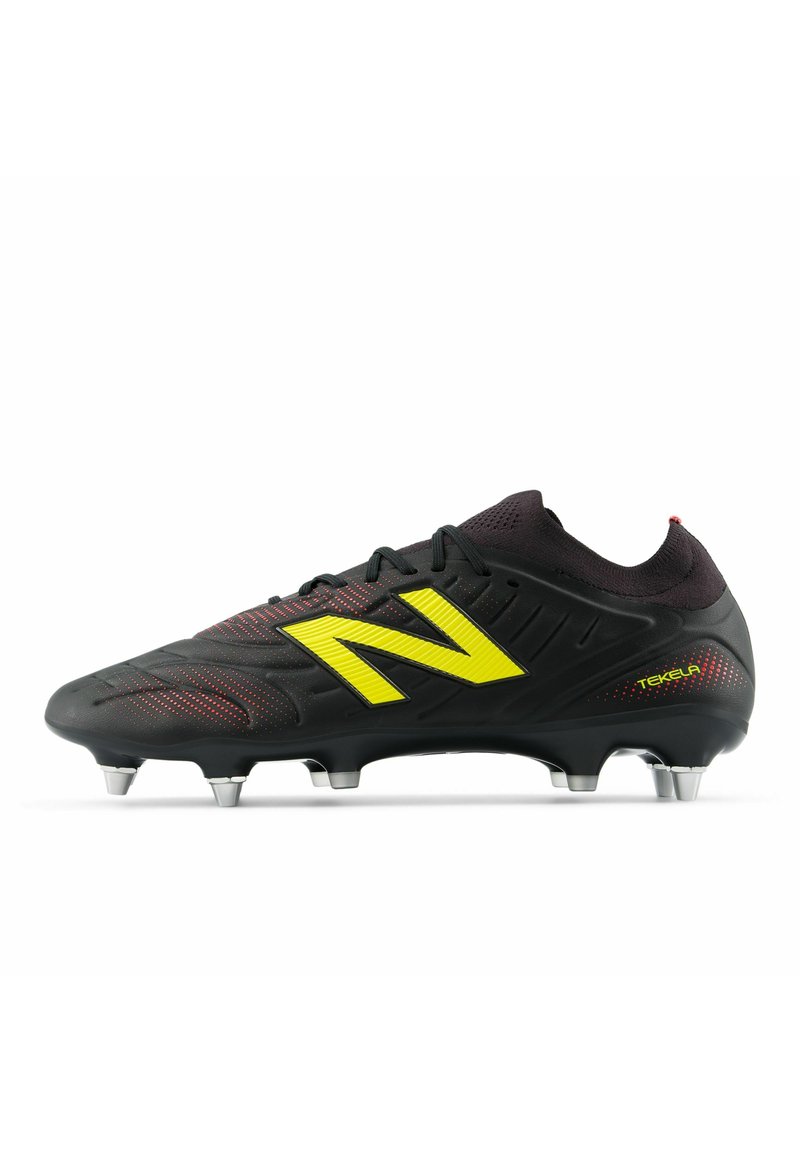 TEKELA PRO LOW SG V5 black punch yellow/black