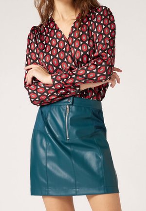 Blouse - red