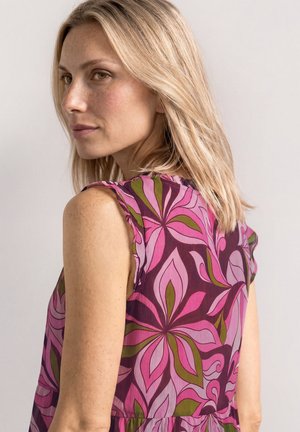 Street One, MAXI-KLEID AUS CHIFFON MIT PRINT - Maxi dress - magenta dream