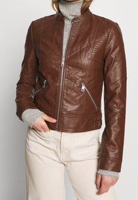 Vero Moda Imitatieleren jas - brown