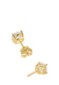 Goldene Stud-Ohrstecker mit einem klaren, facettierten Stein, der in einer Vierkrallenfassung gehalten ist. Glatter Metallfinish mit sicherem Verschluss.