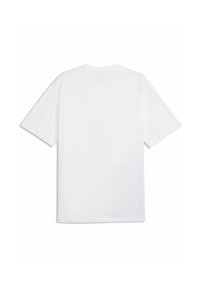 Απλό λευκό T-shirt με κοντό μανίκι, εμφανιζόμενο από την πίσω πλευρά σε λευκό φόντο, με στρογγυλή λαιμόκοψη και άνετη εφαρμογή.