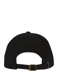Casquette de baseball en coton noir avec une visière incurvée, sangle ajustable à l'arrière et texture en tissu. Pas de logos ou motifs visibles.