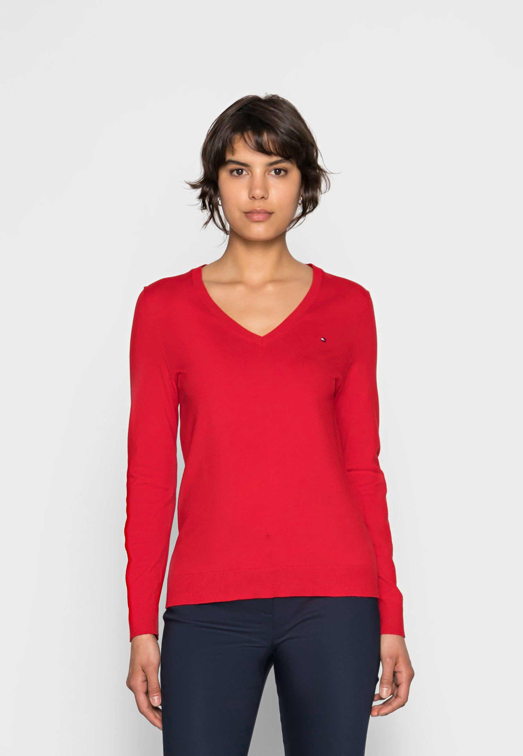 moderat omdømme Besiddelse Tommy Hilfiger HERITAGE V NECK - Striktrøje - apple red/rød - Zalando.dk