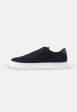 PAUL - Sneakersy niskie