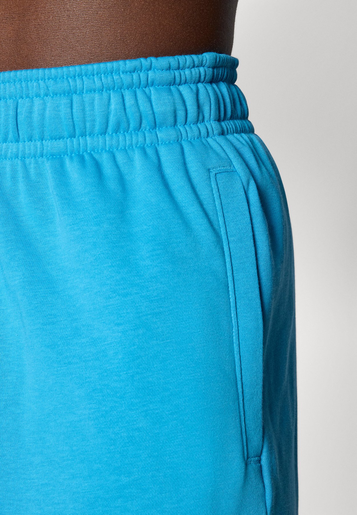 UA RIVAL TERRYLOGO8INSHORT