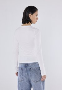 YOURTURN 2 PACK UNISEX - Langarmshirt - white/dark brown