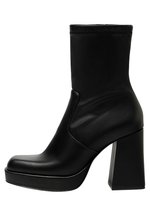 pull and bear talons