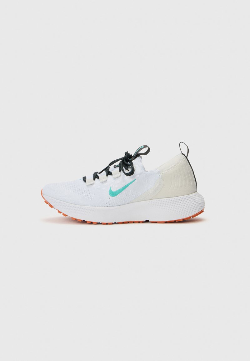 Scarpe da corsa su strada