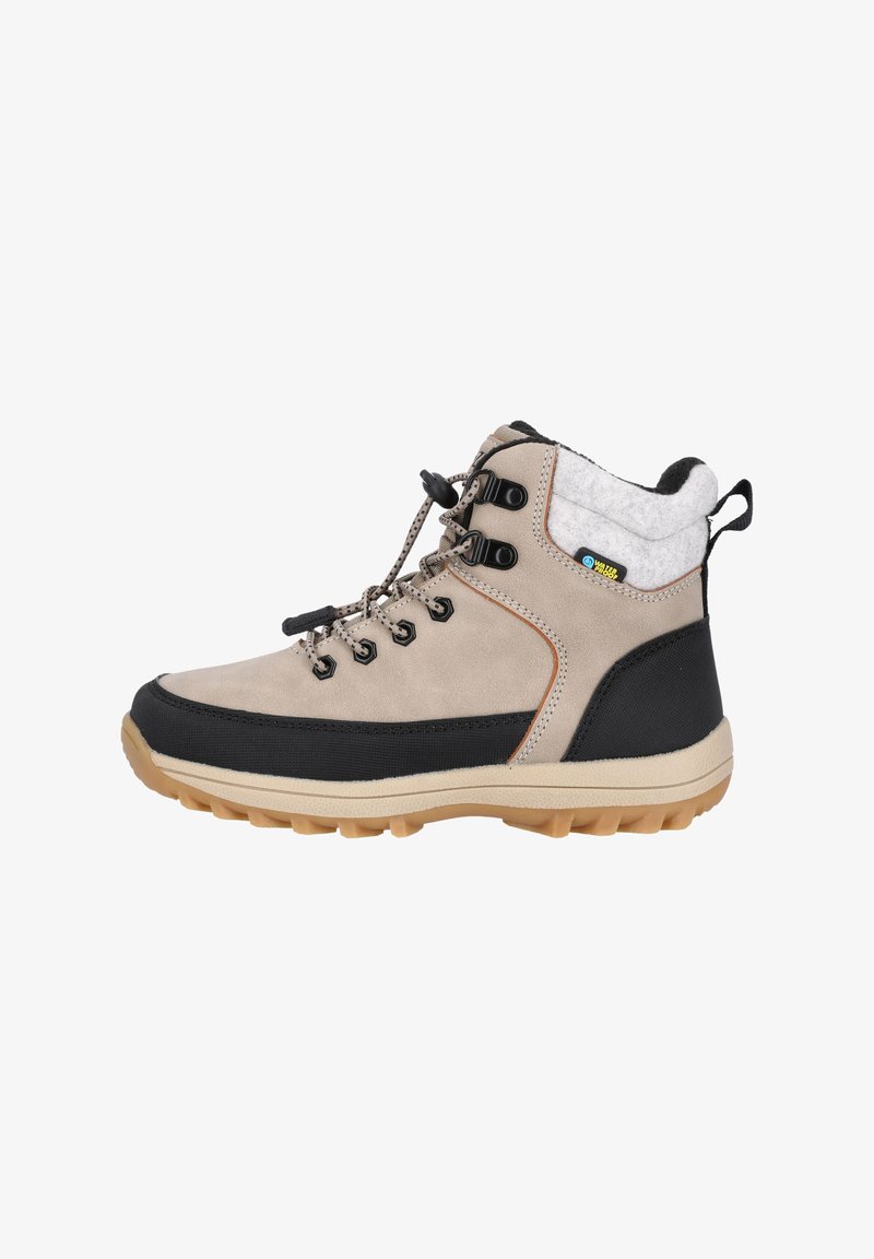 Stivale da trekking beige con accenti neri, tomaia in suede e tessuto, suola in gomma, lacci rotondi, fodera invernale e supporto per la caviglia.