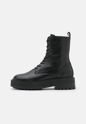 Botki na platformie - black