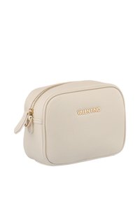 Borsa rettangolare in pelle beige texturizzata con logo Valentino dorato e chiusura superiore con cerniera e tiralampo in pelle.