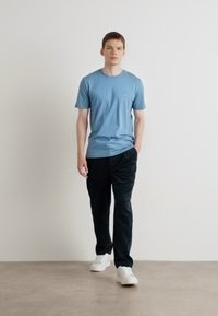 BOSS SHYNE - Chino - dark blue
