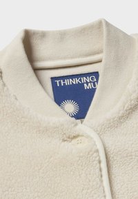 Thinking Mu JAY - Vesta - ivory