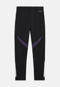 Melnas sporta bikses ar kontrastējošām violetām sānu panelēm, ar elastīgu jostu un baltām akcentēm apakšmalā. Viegls audums.