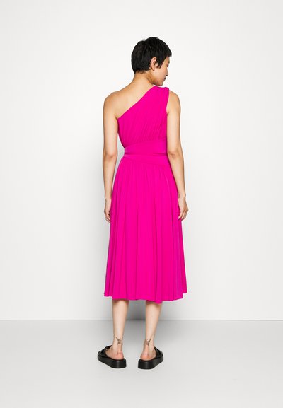 Halston IDALIA DRESS IN STRETCH - Cocktail φόρεμα / Φόρεμα για πάρτι - begonia