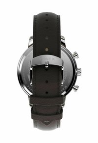 Timex óra ezüst rozsdamentes acél házzal, fekete bőr szíjjal, amelynek díszvarrása van, és kerek kronográf számlappal.