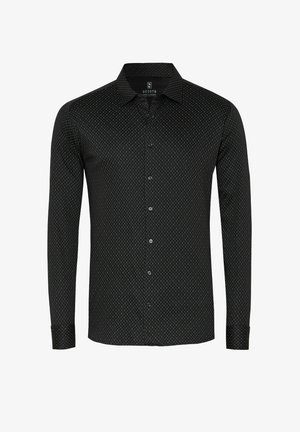 Schwarzes Langarmhemd mit geometrischem Muster, Knopfleiste und strukturiertem Kragen. Der Stoff wirkt glatt mit einem leichten Glanz.