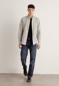 BOSS RICOPLUS_M - Camicia - grey/sand