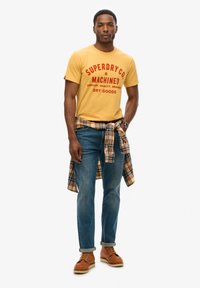 Superdry & Co WORKWEAR FLOCK GRAPHIC  - Camiseta estampada - amber yellow marl