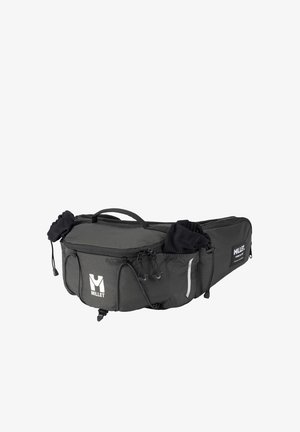Pochette de taille Black Millet avec plusieurs compartiments zippés, poches à cordon réglable, bande réfléchissante et une poignée supérieure pour le transport.
