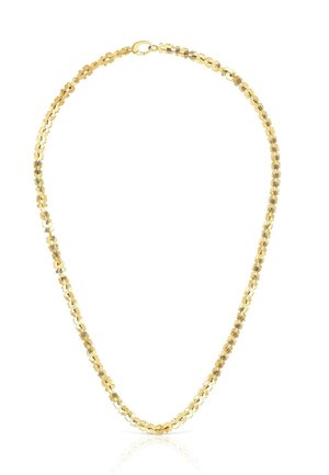 Collar de cadena de oro con pequeños eslabones en forma de trébol y cierre de langosta sobre un fondo blanco.