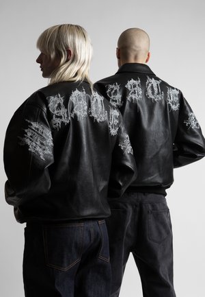 STRONGHOLD VARSITY JACKET UNISEX - Bunda z nepravej kože - black