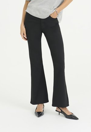 Kaffe Bootcut piegriezuma džinsi - black deep