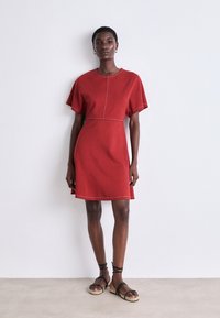 Tommy Hilfiger Rochie din jerseu - dark magma