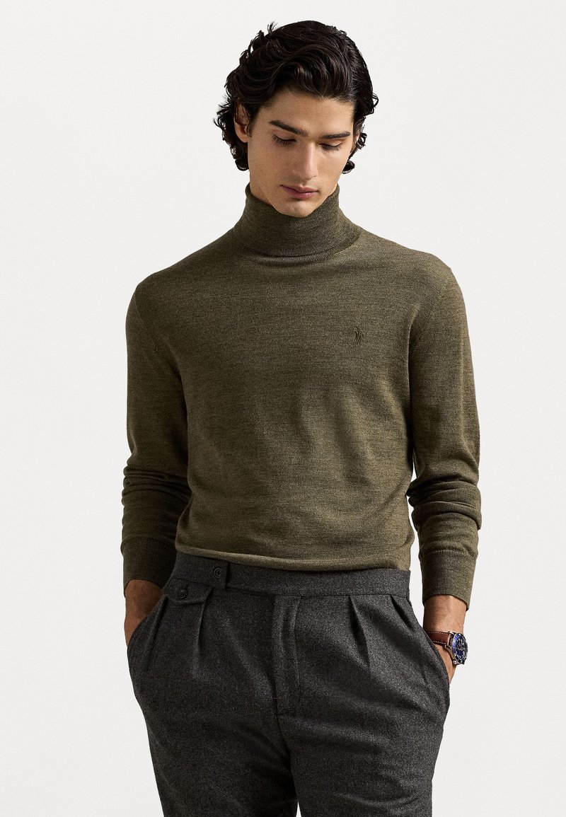 Polo Ralph Lauren WASHABLE WOOL ROLL NECK JUMPER - Svetrík - cargo olive heather