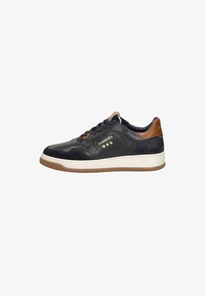 Granatowe skórzane sneakersy z dodatkami z zamszu, biała podeszwa, brązowy skórzany obcas, dziurkowany przód, a także złote detale logo. Swobodny, sportowy design.