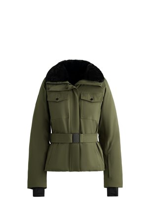 Olívazöld puffernadrág fekete műszőrme gallérral, övvel megkötött derékkal, két mellzsebbel és bordázott mandzsettákkal. Simább felület, strukturált kialakítás.