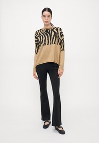 ONLY Tall ONLJADE  ciemnożółty