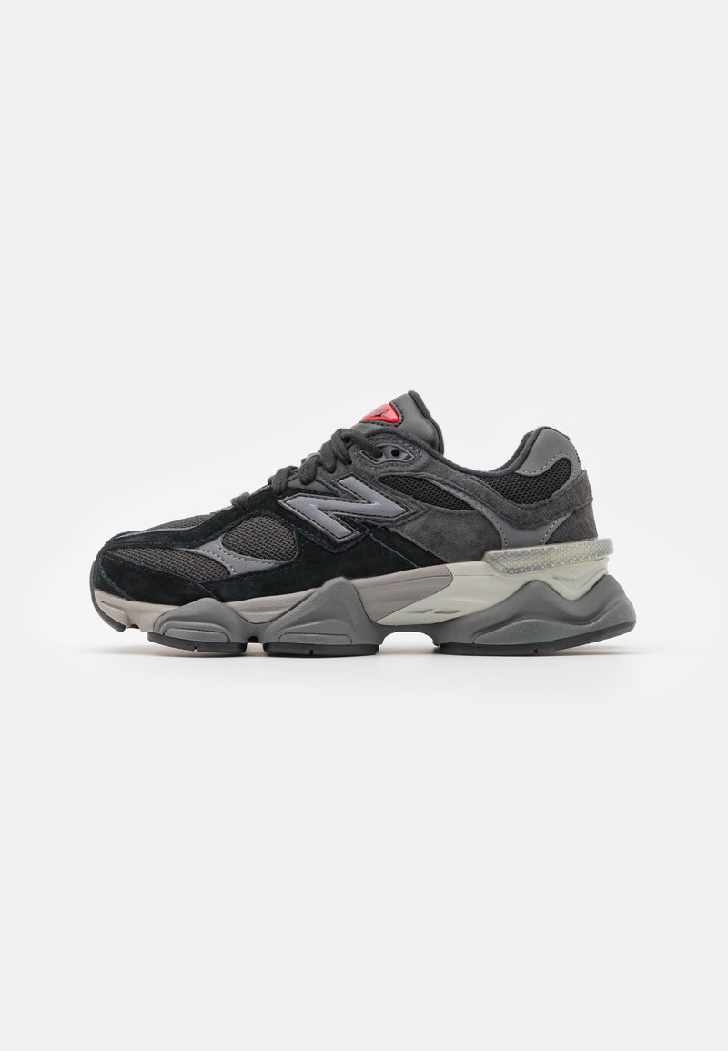 9060 black