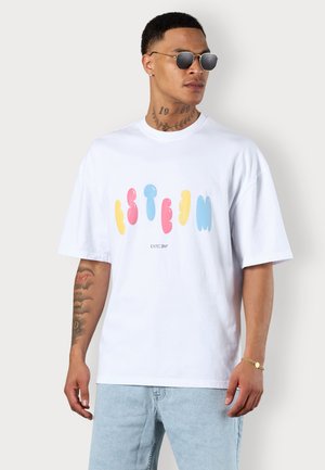 COLORED BLOWN-UP OVERSIZED - T-Shirt print - white
