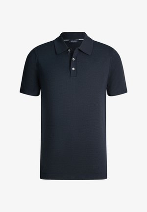 Dunkelblaues Kurzarm-Poloshirt mit Kragen und Drei-Knopf-Leiste, mit einem kleinen Markenlabel auf der Innenseite des Kragens.