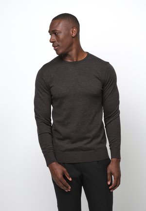 THE MERINO CREW-NECK - Strickpullover - dark brown